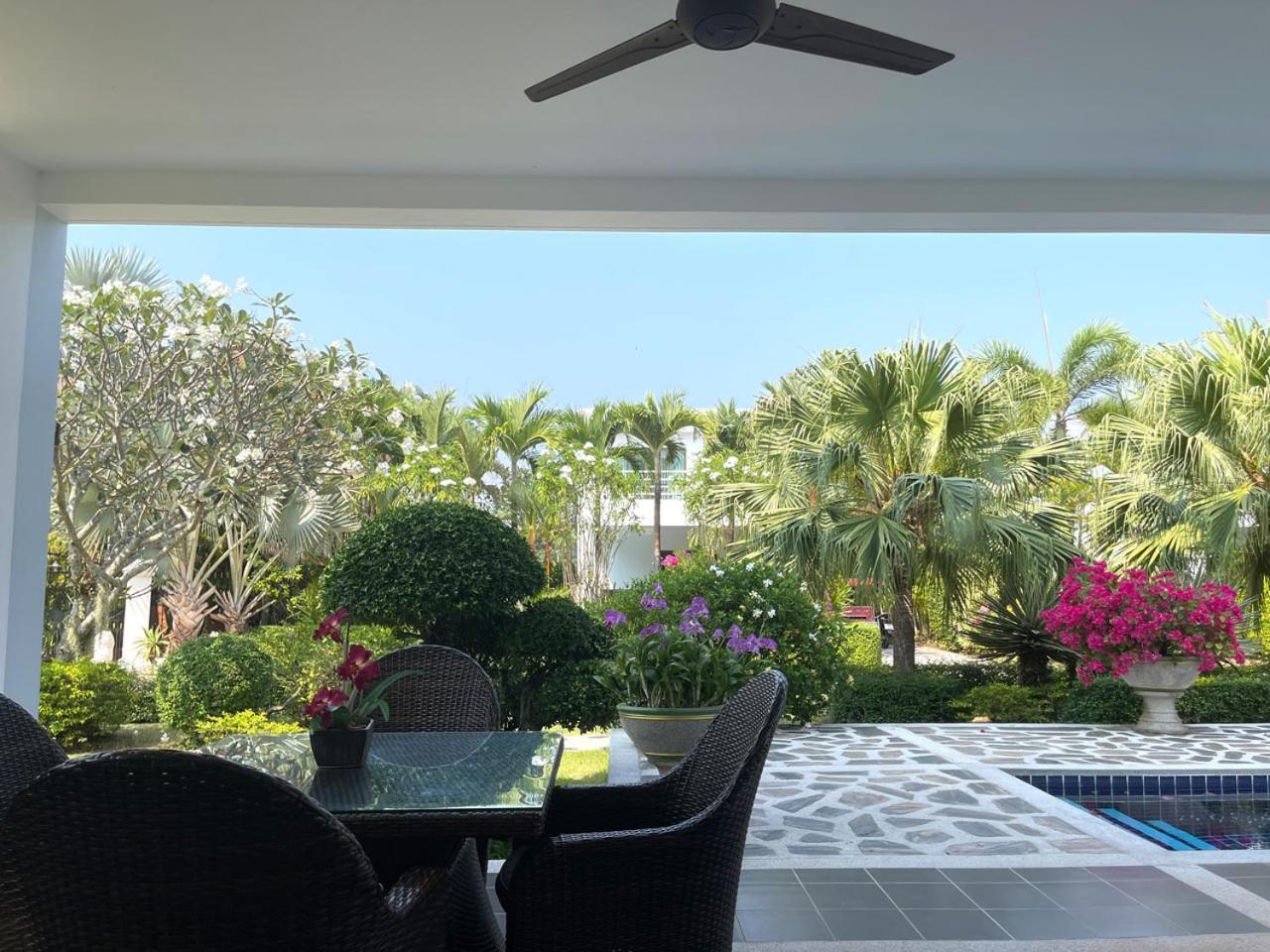 Seabreeze Villa Rayong Exterior photo